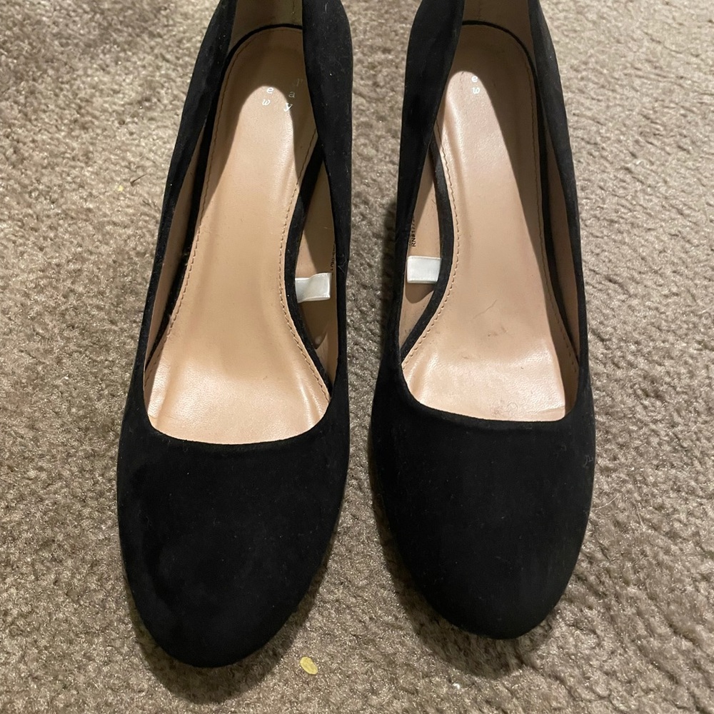 Black wedge